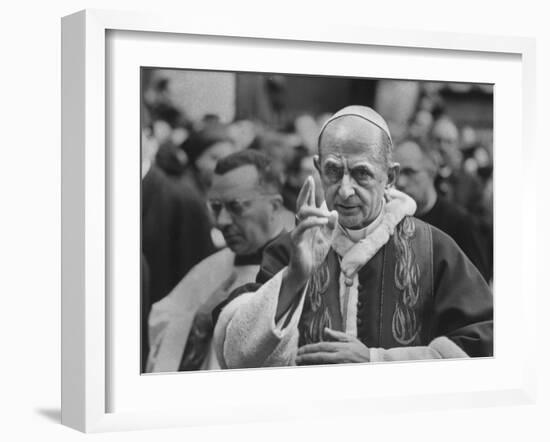 Pope Paul Vi, Officiating at Ash Wednesday Service in Santa Sabina Church-Carlo Bavagnoli-Framed Photographic Print