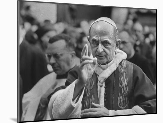 Pope Paul Vi, Officiating at Ash Wednesday Service in Santa Sabina Church-Carlo Bavagnoli-Mounted Photographic Print