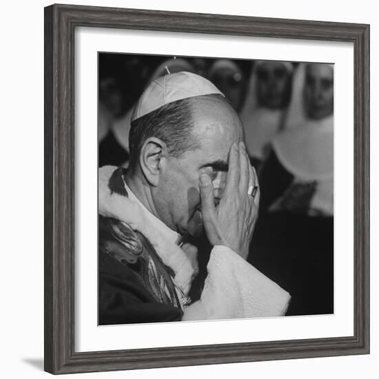 Pope Paul Vi, Officiating at Ash Wednesday Service in Santa Sabina Church-Carlo Bavagnoli-Framed Photographic Print