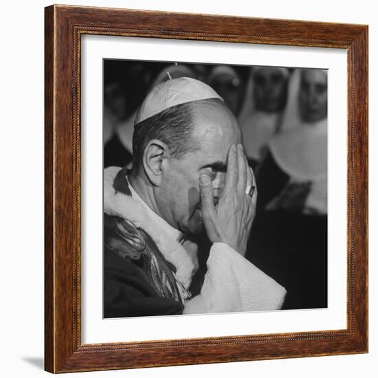 Pope Paul Vi, Officiating at Ash Wednesday Service in Santa Sabina Church-Carlo Bavagnoli-Framed Photographic Print