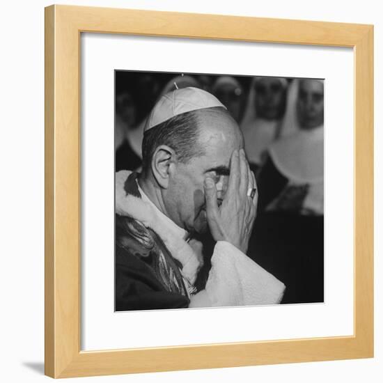 Pope Paul Vi, Officiating at Ash Wednesday Service in Santa Sabina Church-Carlo Bavagnoli-Framed Photographic Print