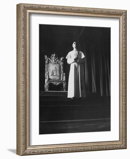 Pope Pius Xii Speaking at the Press Conference-null-Framed Photographic Print