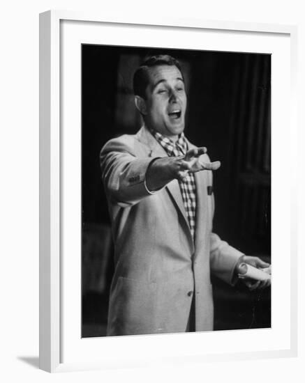 Popular Italo-American Song Singer Perry Como-Ralph Morse-Framed Premium Photographic Print