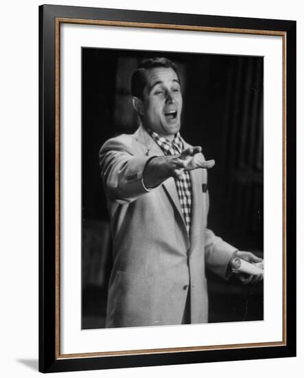 Popular Italo-American Song Singer Perry Como-Ralph Morse-Framed Premium Photographic Print