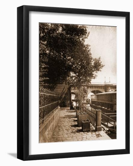 Port du Louvre-Eugène Atget-Framed Photographic Print