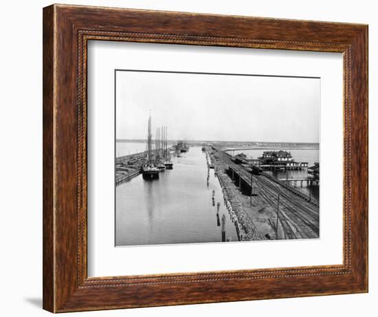 Port Tampa-null-Framed Photographic Print