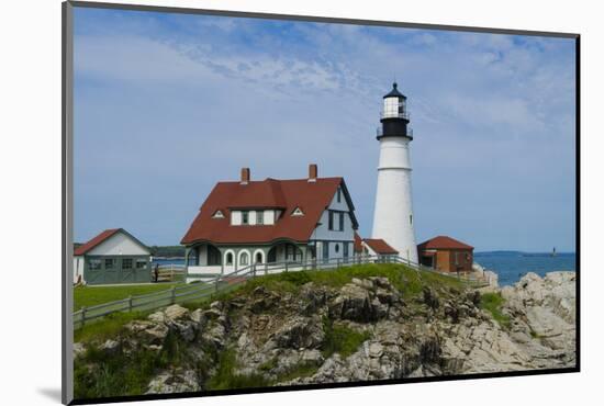 Portland, Maine, USA Famous Head Light lighthouse on rocky cliff.-Bill Bachmann-Mounted Photographic Print