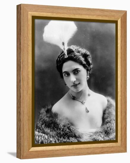 Portrait around, 1900 of the famous Dutch dancer MATA HARI, in a white dress (b/w photo)-null-Framed Stretched Canvas