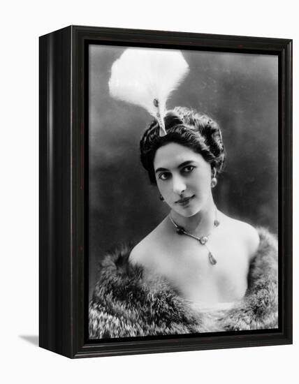 Portrait around, 1900 of the famous Dutch dancer MATA HARI, in a white dress (b/w photo)-null-Framed Stretched Canvas