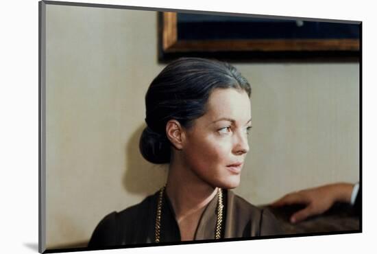 PORTRAIT by GROUPE with DAME, 1976 directed by ALEKSANDER PETROVI Romy Schneider (photo)-null-Mounted Photo