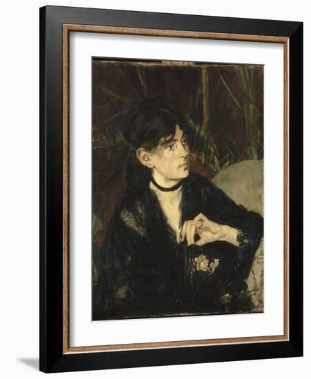 Portrait de Berthe Morisot à l'éventail-Edouard Manet-Framed Giclee Print