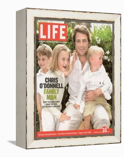 Portrait of Actor Chris O'Donnell and his Three Children at Home, June 16, 2006-Karina Taira-Framed Premier Image Canvas