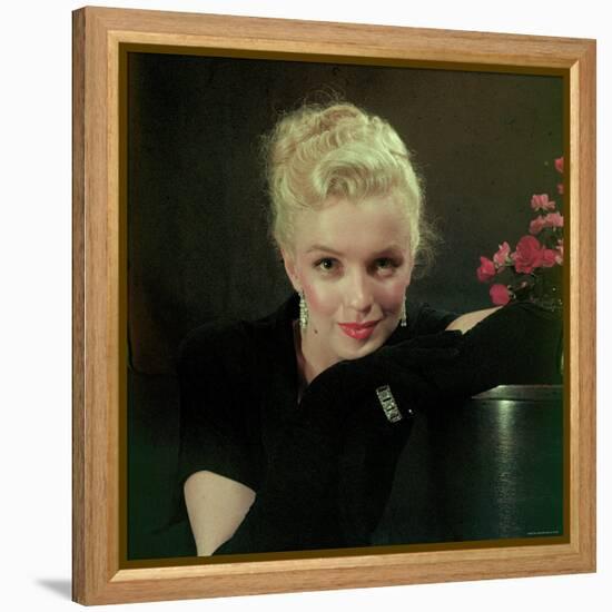 Portrait of Actress Marilyn Monroe-Ed Clark-Framed Premier Image Canvas