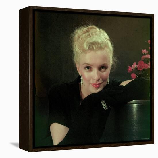 Portrait of Actress Marilyn Monroe-Ed Clark-Framed Premier Image Canvas