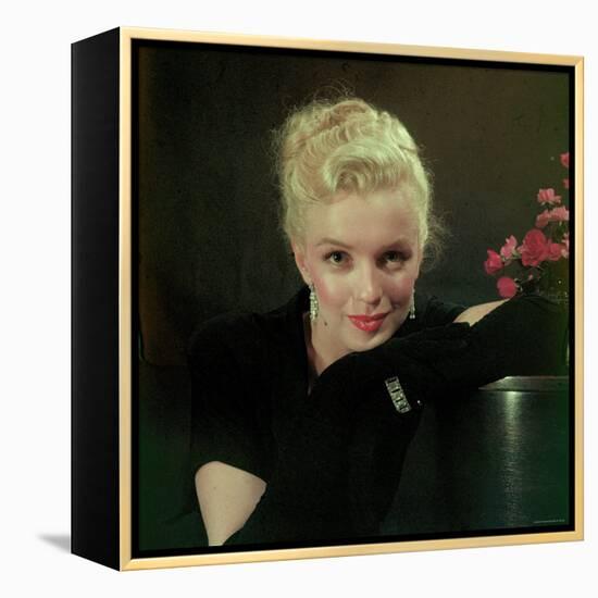 Portrait of Actress Marilyn Monroe-Ed Clark-Framed Premier Image Canvas