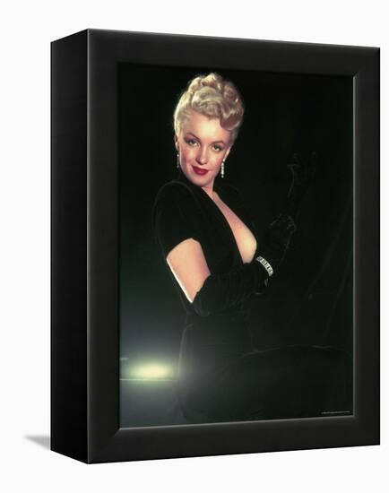 Portrait of Actress Marilyn Monroe-Ed Clark-Framed Premier Image Canvas