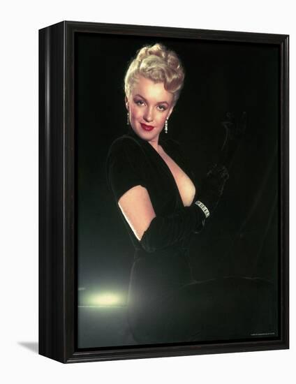 Portrait of Actress Marilyn Monroe-Ed Clark-Framed Premier Image Canvas