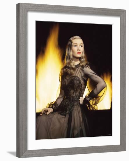 Portrait of Actress Veronica Lake-Eliot Elisofon-Framed Premium Photographic Print