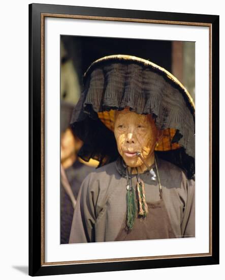 Portrait of an Elderly Hakka Woman, Hong Kong, China-Fraser Hall-Framed Photographic Print