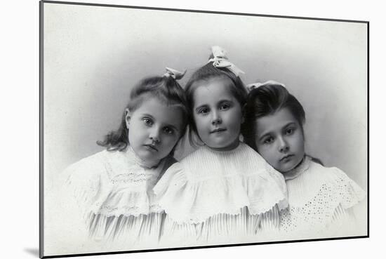 Portrait of Children, Baku, Azerbaijan, 1909-Julian Stanislavovich Zelinsky-Mounted Photographic Print