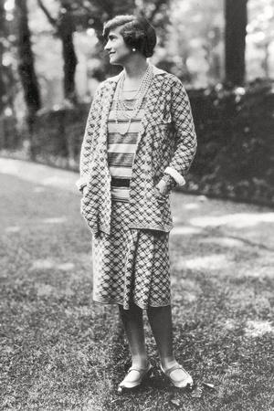 'Portrait of Gabrielle 'Coco' Chanel, 1910-20' Photographic Print ...