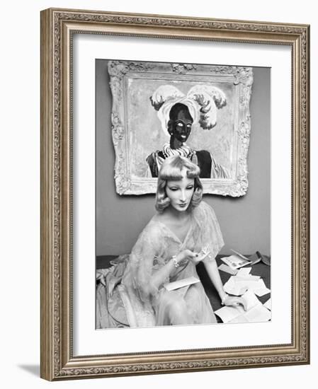 Portrait of Mannequin Cynthia, Created for Saks Fifth Avenue by Mannequin Artist Lester Gabba-Alfred Eisenstaedt-Framed Photographic Print