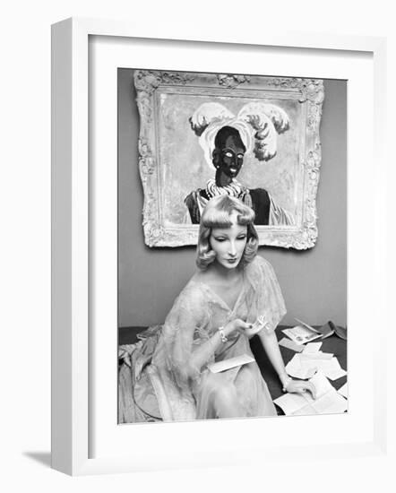 Portrait of Mannequin Cynthia, Created for Saks Fifth Avenue by Mannequin Artist Lester Gabba-Alfred Eisenstaedt-Framed Photographic Print