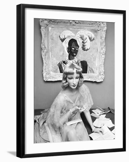 Portrait of Mannequin Cynthia, Created for Saks Fifth Avenue by Mannequin Artist Lester Gabba-Alfred Eisenstaedt-Framed Photographic Print