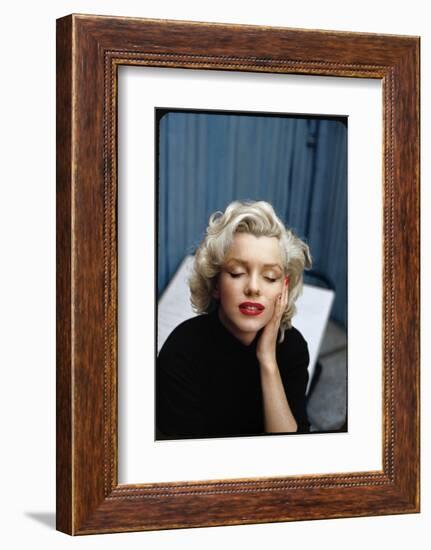 Portrait of Marilyn Monroe on Patio Outside of Her Home-Alfred Eisenstaedt-Framed Photographic Print