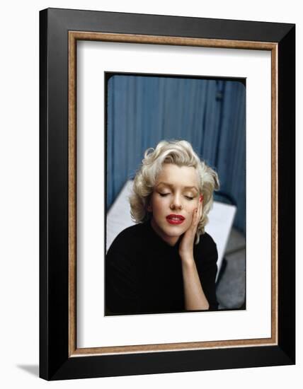 Portrait of Marilyn Monroe on Patio Outside of Her Home-Alfred Eisenstaedt-Framed Photographic Print