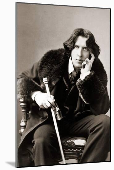 Portrait of Oscar Wilde, C.1882 (B/W Photo)-Napoleon Sarony-Mounted Giclee Print