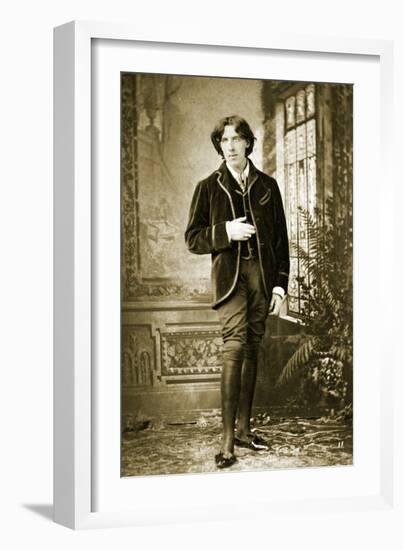 Portrait of Oscar Wilde C. 1882-Napoleon Sarony-Framed Photographic Print