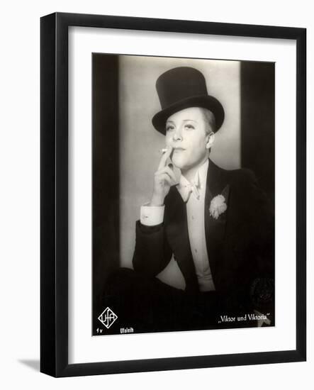 Portrait of Renate Mueller in the Film "Viktor and Viktoria", 1933-German photographer-Framed Photographic Print