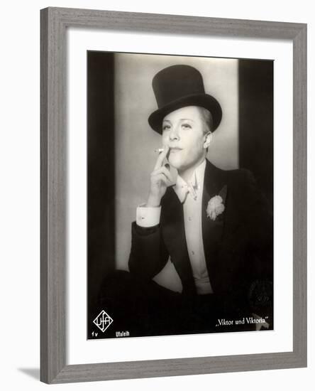 Portrait of Renate Mueller in the Film "Viktor and Viktoria", 1933-German photographer-Framed Photographic Print