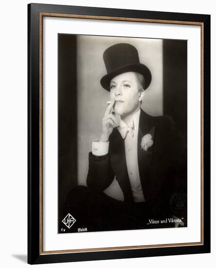 Portrait of Renate Mueller in the Film "Viktor and Viktoria", 1933-German photographer-Framed Photographic Print