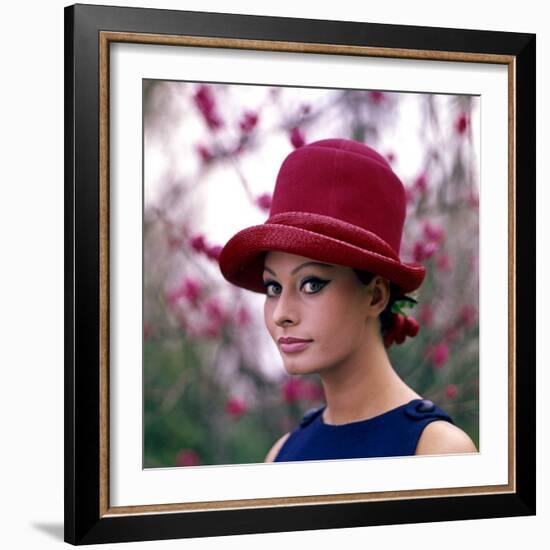 Portrait of Sophia Loren-Mario de Biasi-Framed Photographic Print