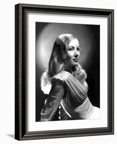 Portrait of Veronica Lake-null-Framed Photo