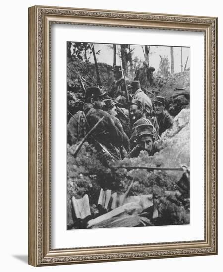 Portuguese Expeditionary force at the Battle of the Lys, 1918-null-Framed Giclee Print