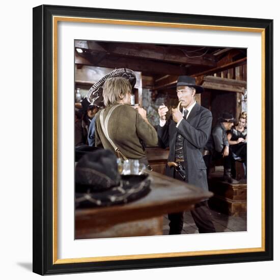 Pour quelques dollars by plus FOR A FEW DOLLARS MORE by Sergio Leone with Klaus Kinski, Lee Van Cle-null-Framed Photo