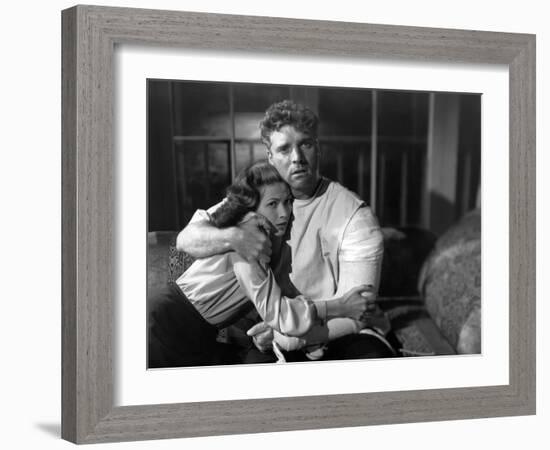 Pour toi j'ai tue CRISS CROSS by RobertSiodmak with Yvonne by Carlo, Burt Lancaster, 1949 (b/w phot-null-Framed Photo