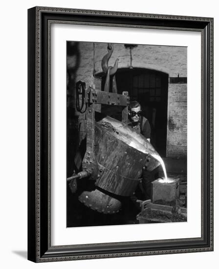 Pouring Molten Metal-Heinz Zinram-Framed Photographic Print