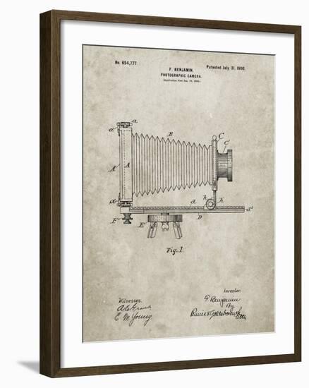 PP985-Sandstone Photographic Camera Patent Poster-Cole Borders-Framed Giclee Print