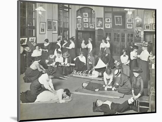 Practical First Aid Class for Women, Blackheath Road Evening Institute, 1914-null-Mounted Photographic Print