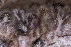 Prehistoric art : cave with hand prints Cave of the Hands-null-Giclee Print