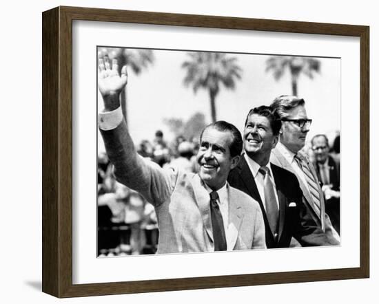 Pres Richard Nixon, Gov Ronald Reagan and Donald Johnson, Administrator of Veterans Affairs-null-Framed Photo