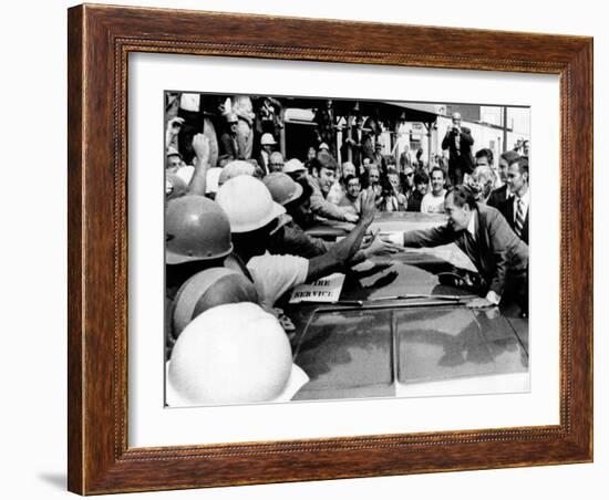 Pres Richard Nixon Shake Hands with Construction Workers from IBM Building, Chicago, Sept 17, 1970-null-Framed Photo