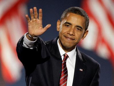 'President-Elect Barack Obama Waves after Acceptance Speech, Nov 4 ...