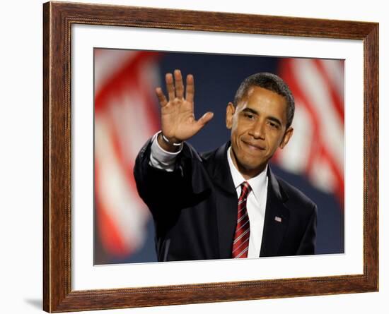 President-Elect Barack Obama Waves after Acceptance Speech, Nov 4, 2008-null-Framed Photographic Print