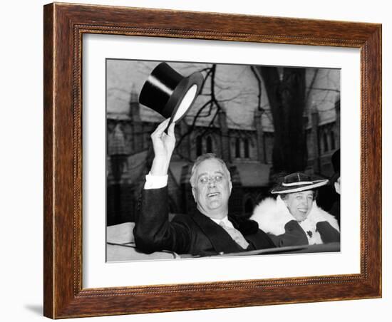 President Franklin and Eleanor Roosevelt Greeting Crowds in Washington DC-null-Framed Photo