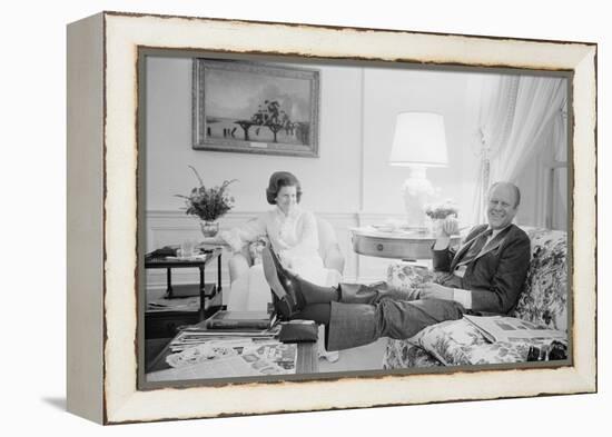 President Gerald Ford and First Lady Betty Ford in the living quarters of the White House, 1975-Marion S. Trikosko-Framed Premier Image Canvas